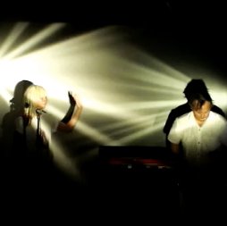 dominique godderis et aurélien chouzenoux - heureuse la nation