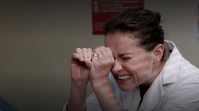 jeu de mains - La fille de Brest