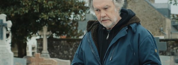 le village du silence-lecture publique cover