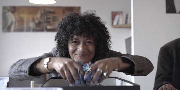 mains pleines de puzzle jerome Bosh 9000