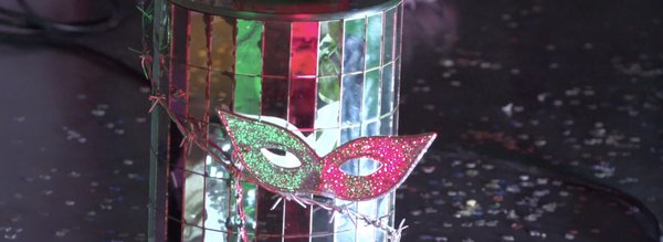 masque sur le dance floor fin de soirée