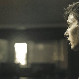 MAXENCE BOUCQ BORN IDIOT, SHAKING ROOM KuB