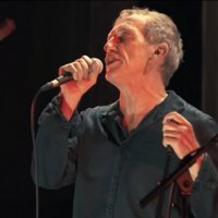 Miossec micro à la main au nancy jazz pulsations