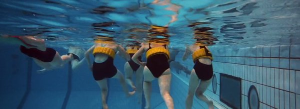 Nage en gilet piscine - Apnées statiques interdites