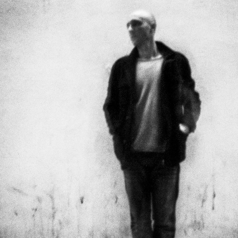 nicolas hergoualch bio carré page