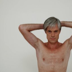 Paul Wenninger avec perruque - Villa Rohannec'h