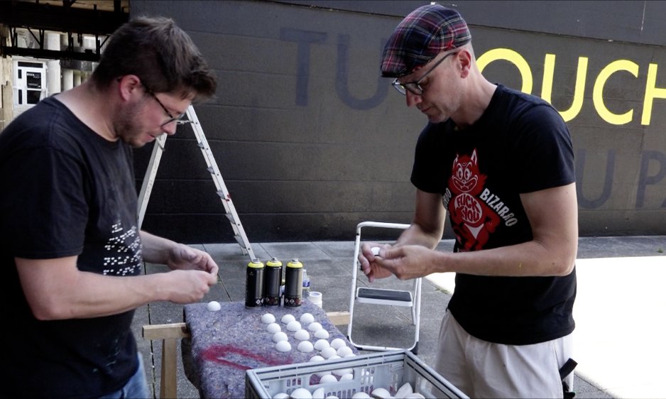 poch et nelio préparent le braille - Teenage kicks