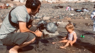 Eléa et son père enregistrant ses premiers mots