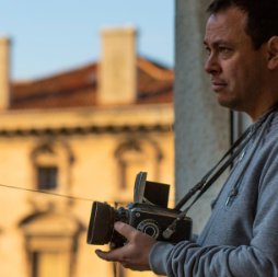realisateur jeremie van quynh - dans l'armure d'abraham