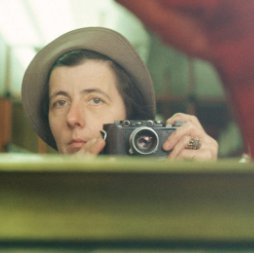 reflet miroir en couleurs - Vivian Maier