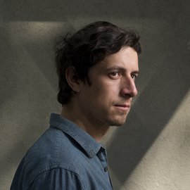 regard a droite Clement Schneider