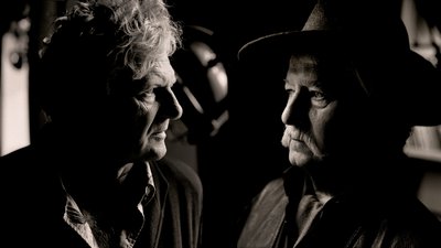 regard face Burger et Marchand par Richard Dumas