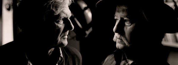 regard face Burger et Marchand par Richard Dumas