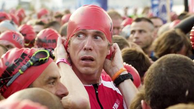 Remet son bonnet Dur comme fer