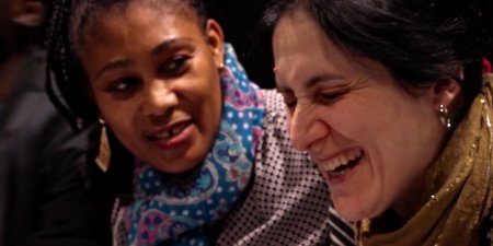 éclat de rire au théatre des émotions