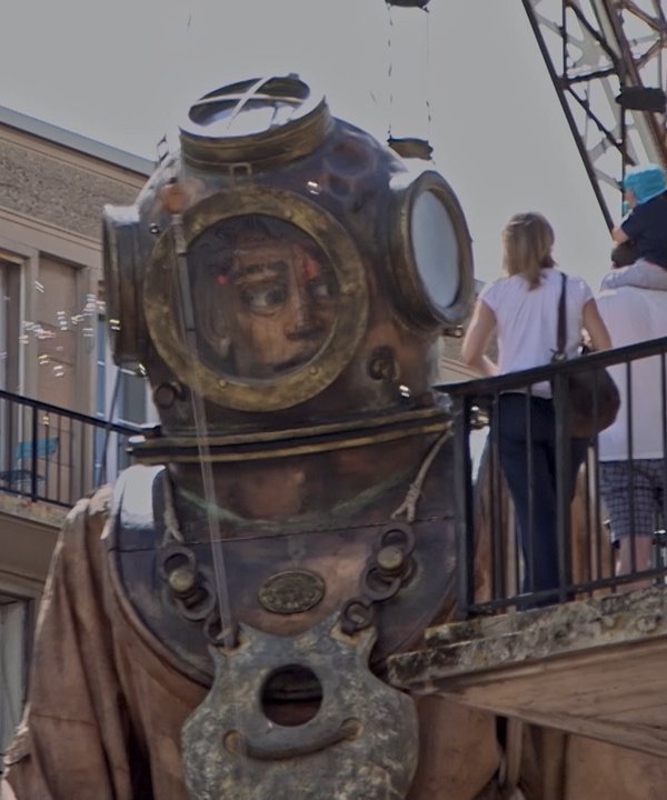 scaphandrier geant -ROYAL DE LUXE