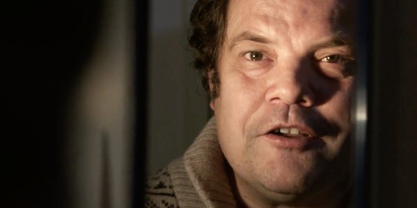 Thierry se regarde dans le miroir - le monde est un théâtre