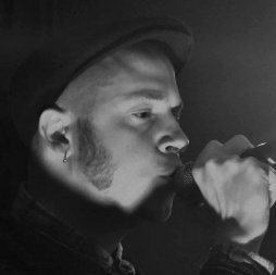 Sticky Snake rappeur