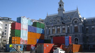 Installation de Teatro Container