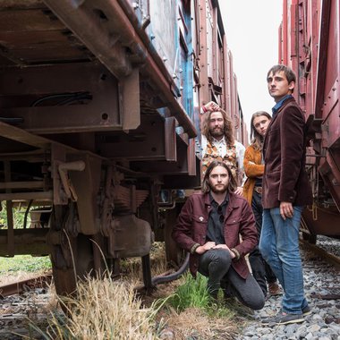 entre les trains  Smooth Motion portrait©Damien