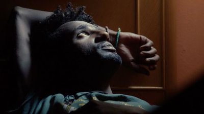 voyage en barbarie - regard pensif