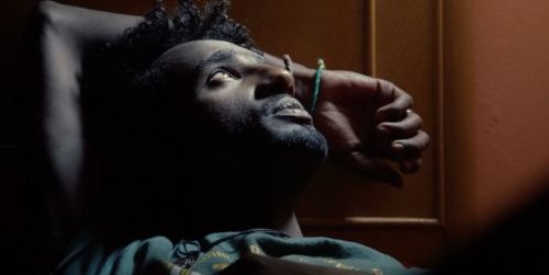 voyage en barbarie - regard pensif