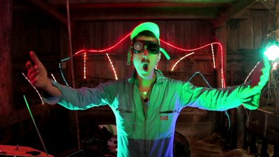 clip wanna go el maout