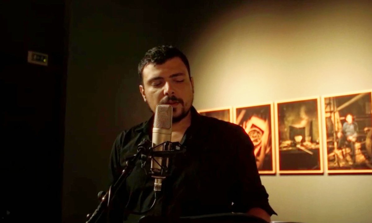 yann les yeux fermes