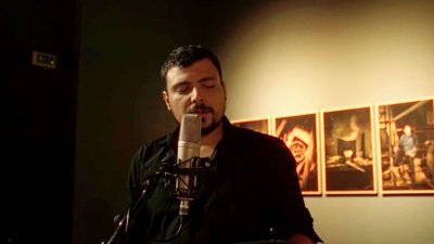 yann les yeux fermes