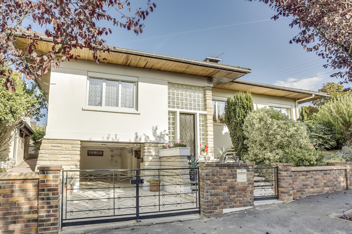 Maison 5 Pieces De 126 0m Rue Du Plateau Clichy Sous Bois