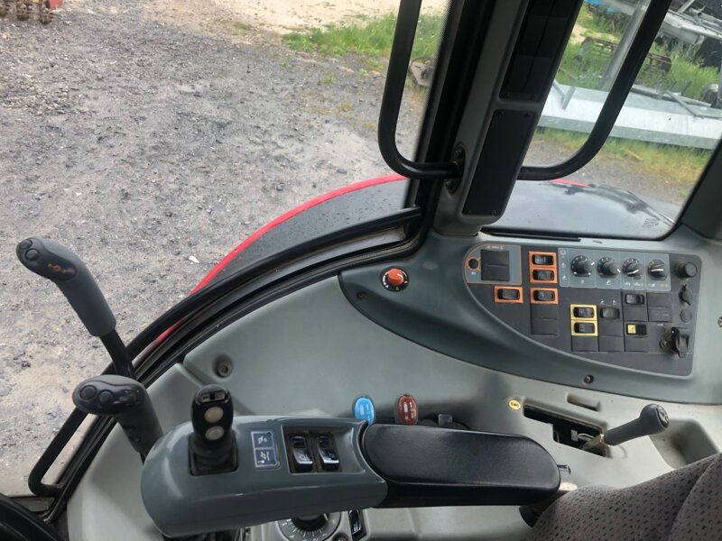 Valtra N101 Hitech