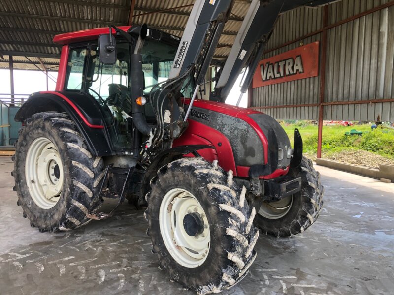 Valtra N101 Hitech