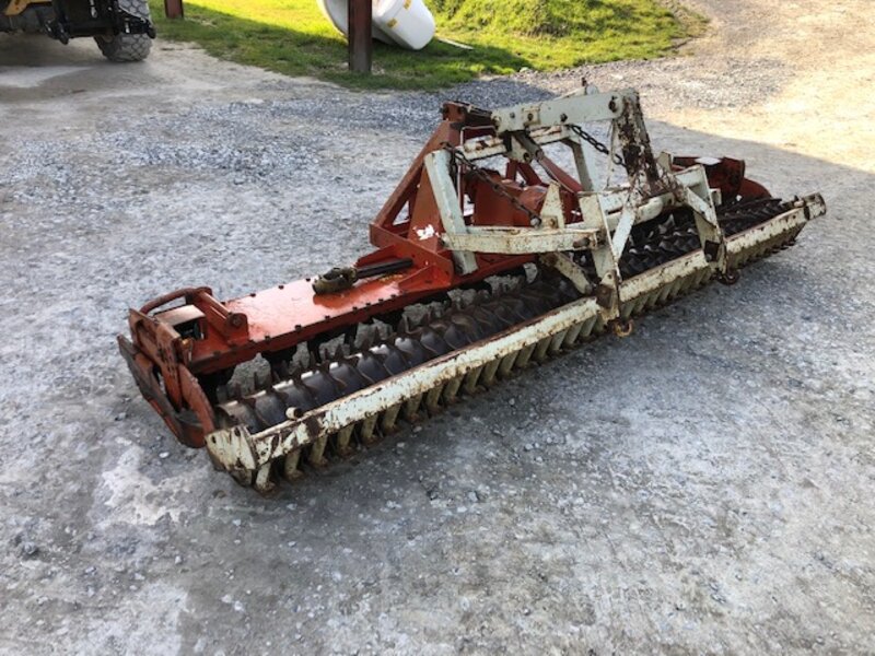 Herse rotative KUHN HR 4001 D