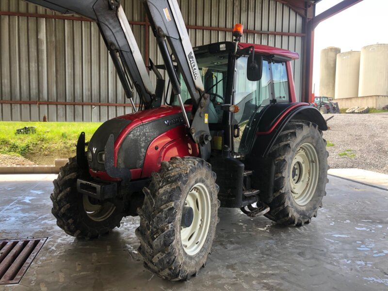 Valtra N101 Hitech