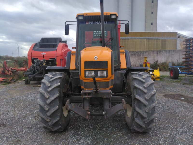 TRACTEUR RENAULT TEMIS 650Z