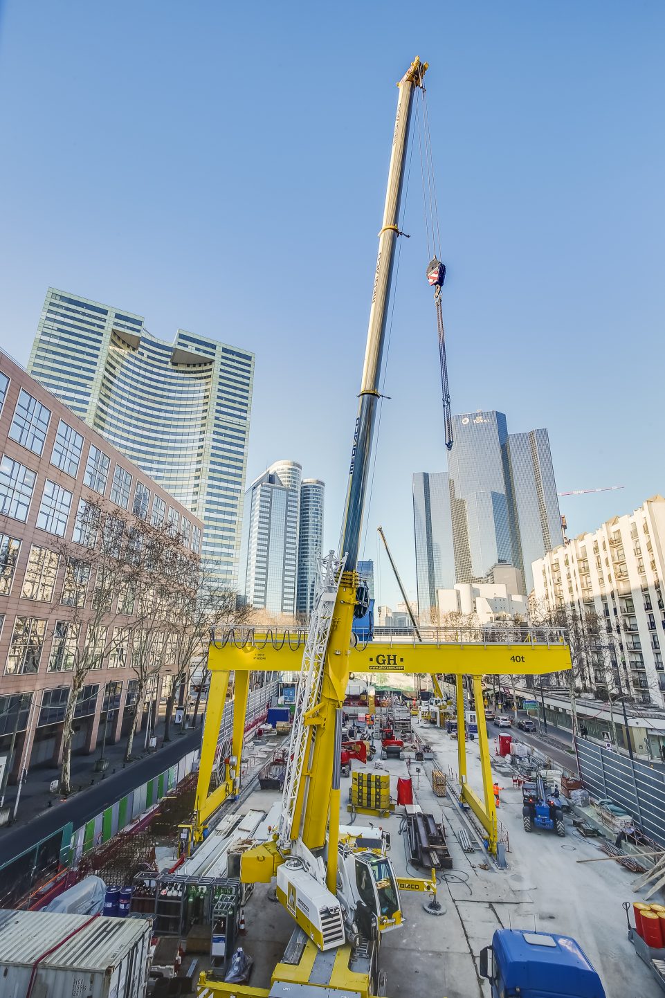Grue de 700 tonnes