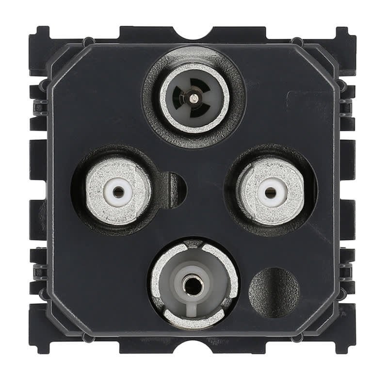 Céliane, une prise télévision à combiner avec des plaques pour jouer sur les couleurs et les matière