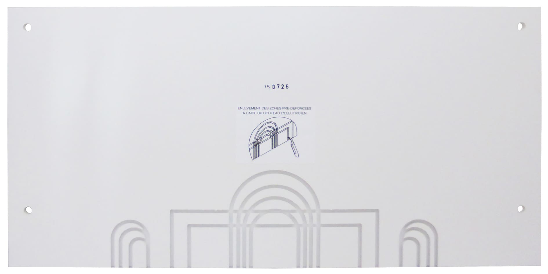 Plaque qui permet de fermer les espaces entre les étages