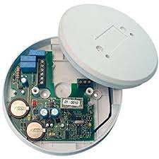 Boitier relais radiolink alimente secteur avec batterie de secours rechargeable