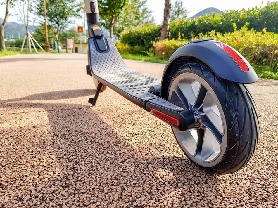 Ninebot by Segway ES2