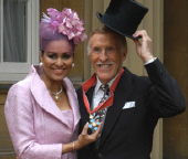 24_05_2006_bruceforsyth_cbe
