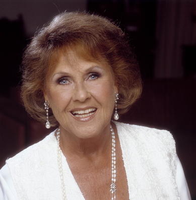 Afbeelding met persoon, vrouw, kleding, binnen

Automatisch gegenereerde beschrijving