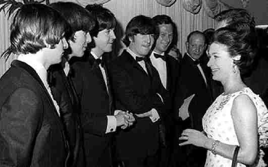 27_07_1965_help_premiere