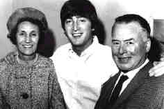 15_09_1939_john_mimi_george