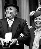 11_04_2001_harrysecombe