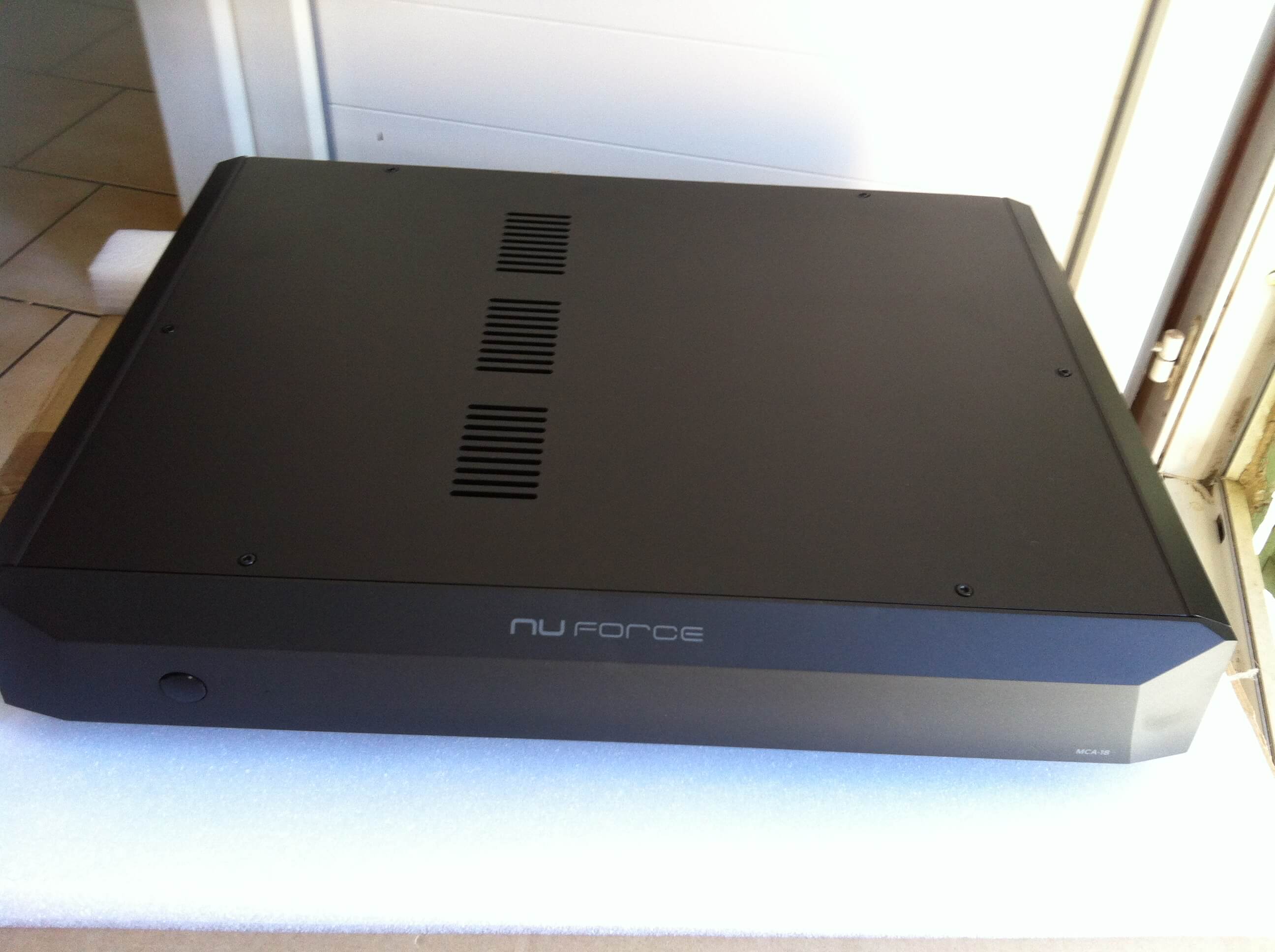 nuforce mca18 (10)