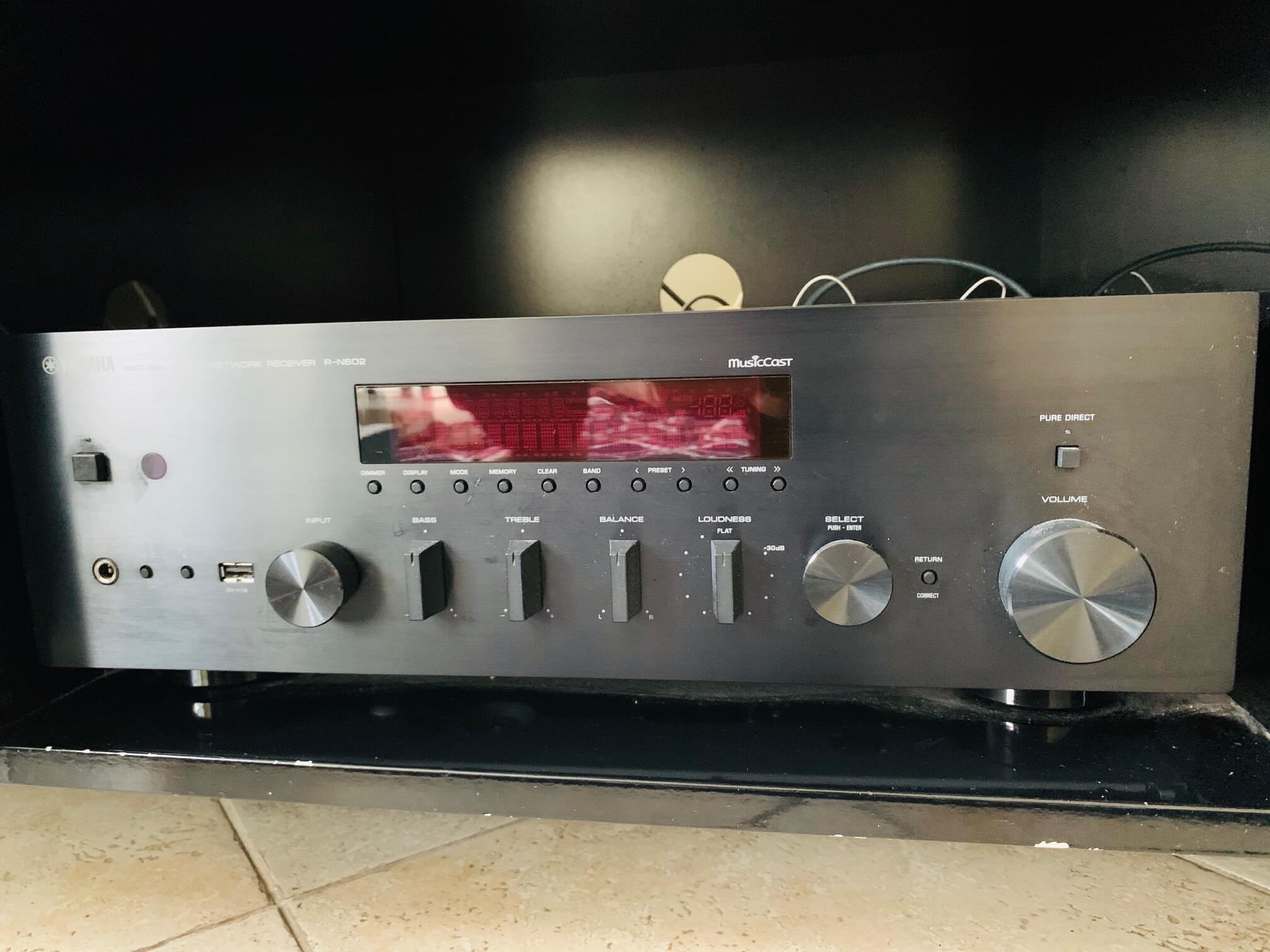 AMPLIS CONNECTÉS HAUT DE GAMME YAMAHA AMPLIS CONNECTÉS HAUT DE GAMME YAMAHA