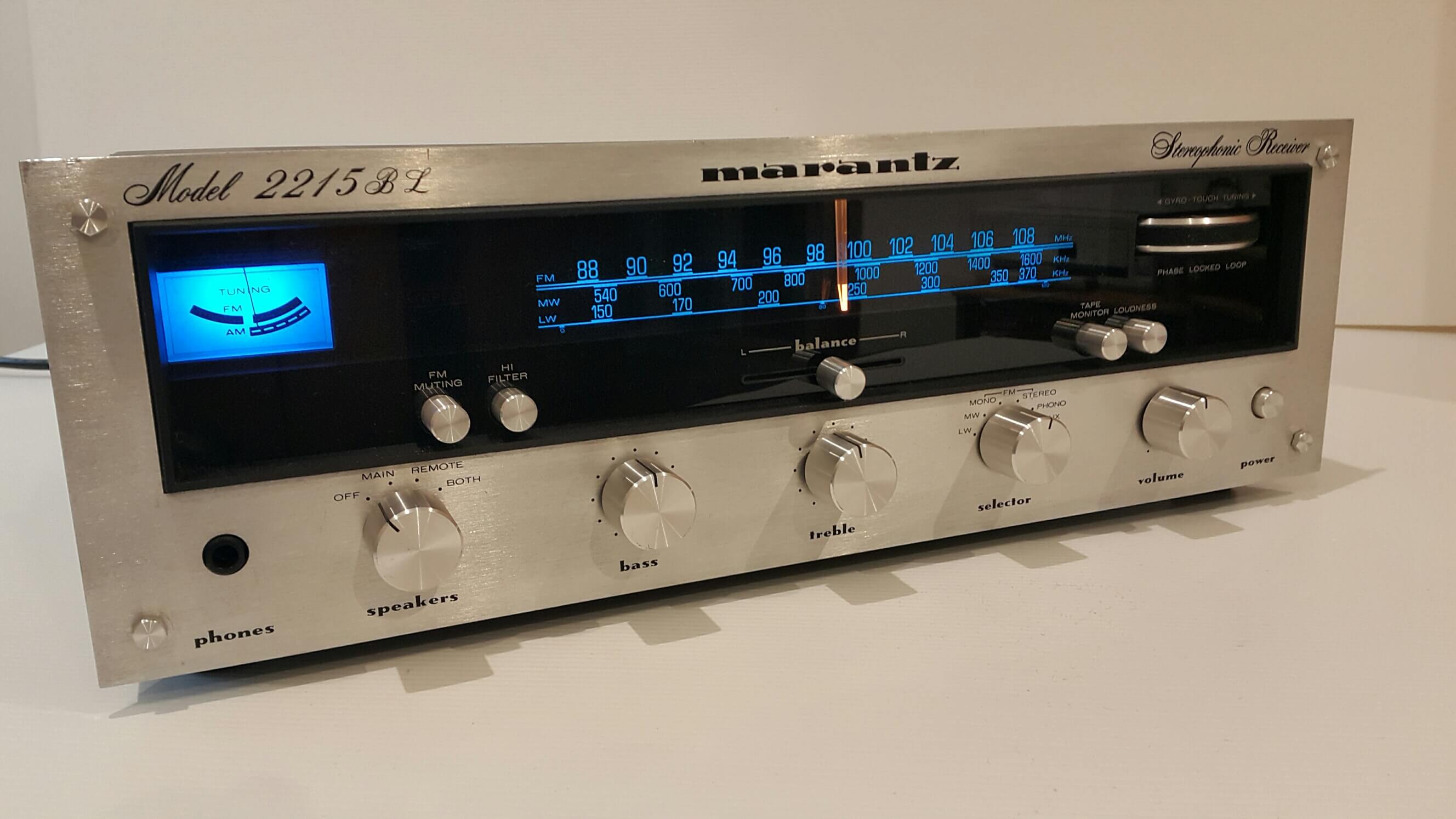 Marantz 2215 BL ampli tuner vintage Marantz 2215 BL ampli tuner vintage