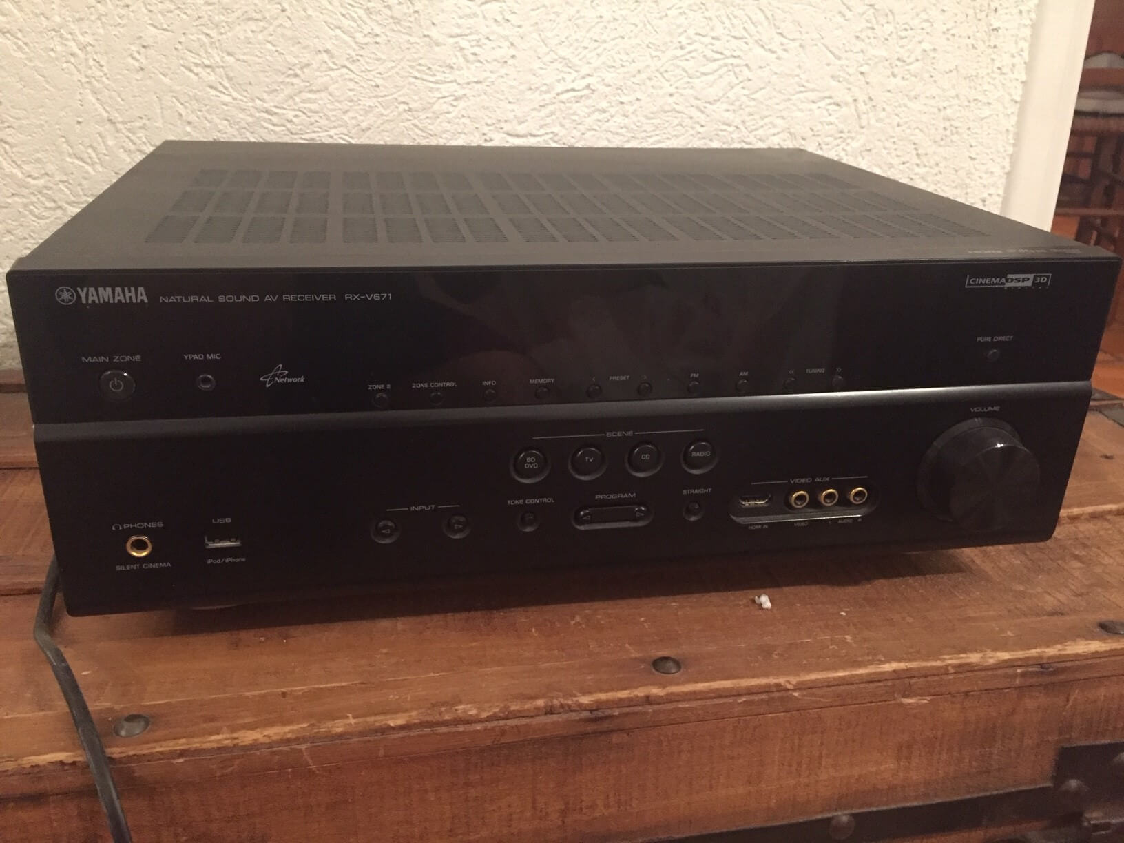Ampli Home cinéma Yamaha RXV671 (très bon état) Ampli Home cinéma Yamaha RXV671 (très bon état)