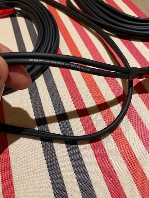 Vends paires de câbles ampli-enceintes avec fiches 3,5m Athom ZEF MINI